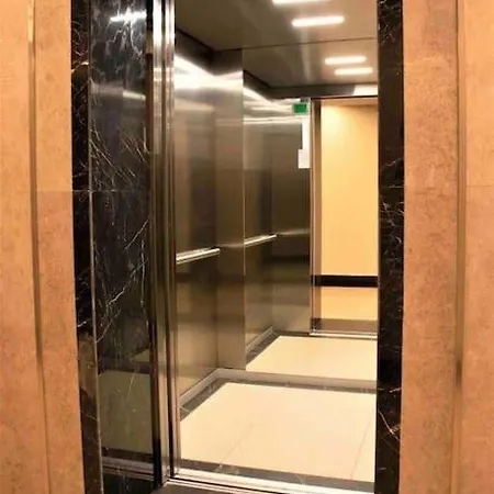 Luxury - Pool, Parking & Gym In Beyoglu Apartment