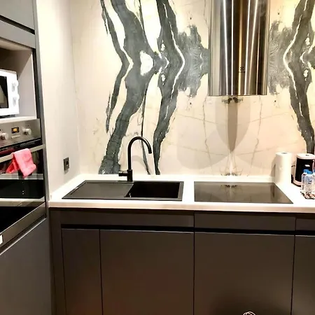Apartment Luxury - Pool, Parking & Gym In Beyoglu Istanbul